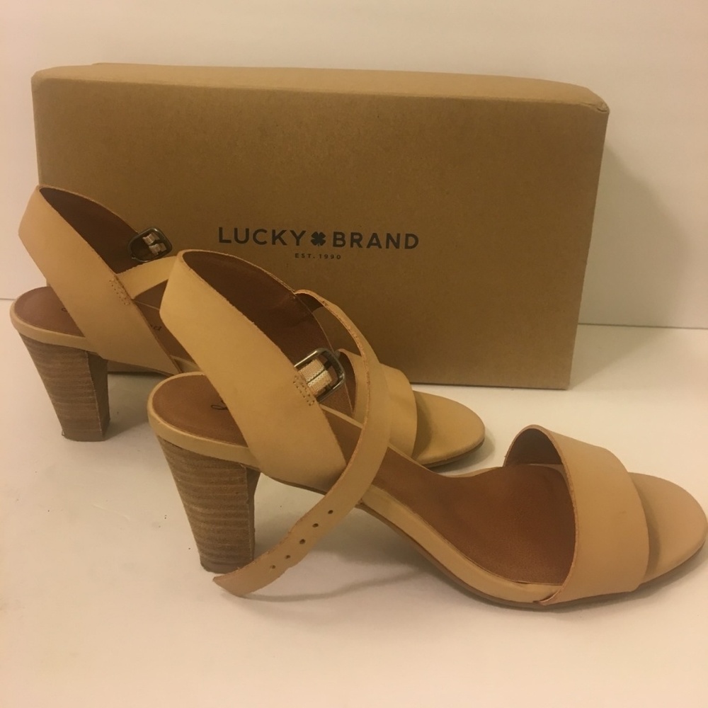 Lucky 🍀 Brand Sandals